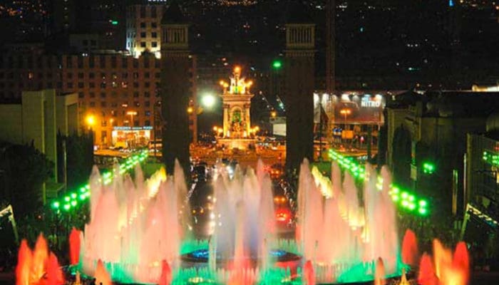 fountain show la magica near monjunic