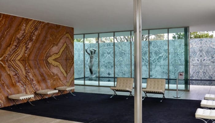 pavello barcelona living room